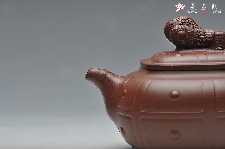 紫砂壶图片：经典代表作 盔甲 - 宜兴紫砂壶网