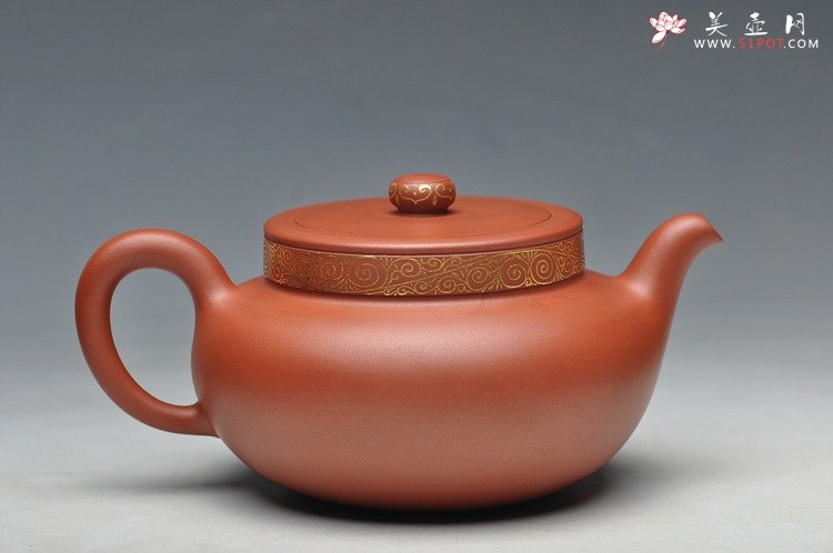 紫砂壶图片：曲峰最新原创作品 典雅大气 全手雍和 - 宜兴紫砂壶网