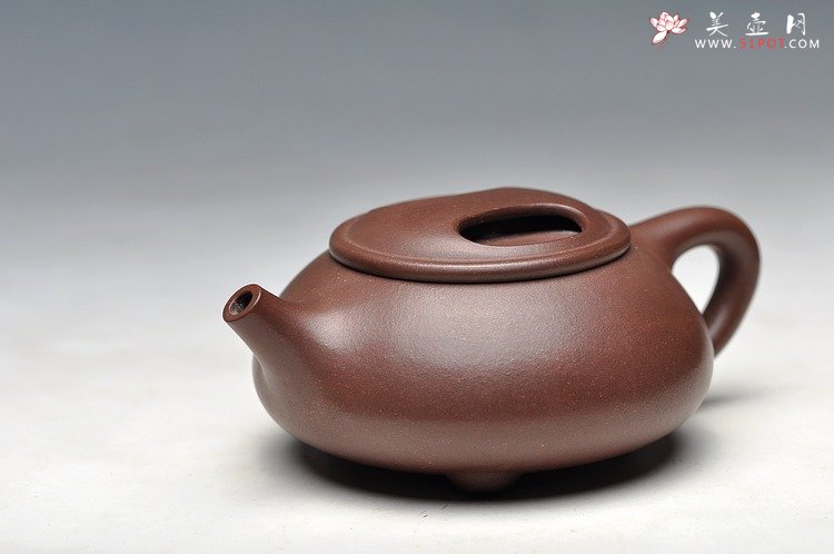 紫砂壶图片：可爱好玩的实用小品 小牛盖 - 宜兴紫砂壶网