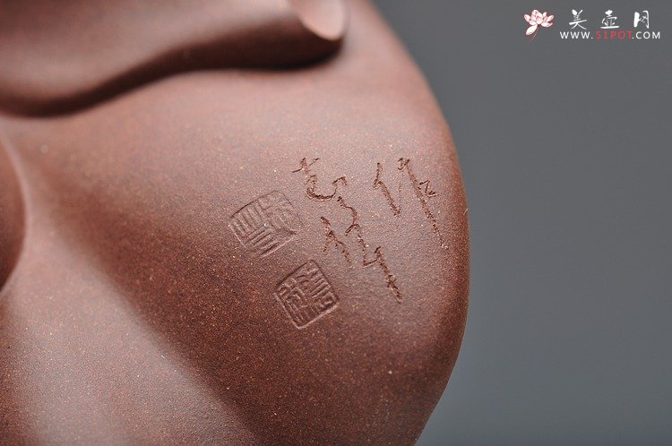 紫砂壶图片： 范志峰最新作品描金蓬莱 衣有凌虚之韵，容有出尘之想 - 宜兴紫砂壶网