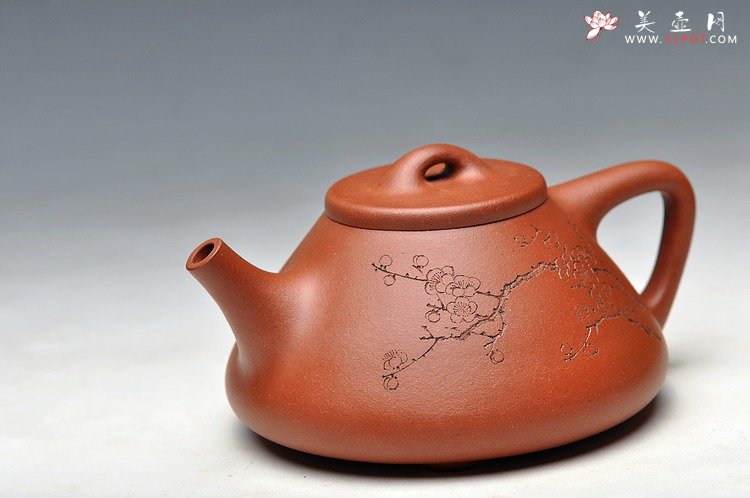 紫砂壶图片：顾瓢 国助和石通转刻梅 摹古精品子冶石瓢 - 宜兴紫砂壶网