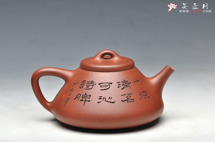 紫砂壶图片：值得期待的实力陶手 张听刚装饰 全手子冶石瓢 进步看得见 - 宜兴紫砂壶网