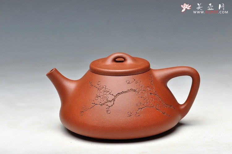 紫砂壶图片：顾瓢 国助和石通转刻梅 摹古精品子冶石瓢 - 宜兴紫砂壶网