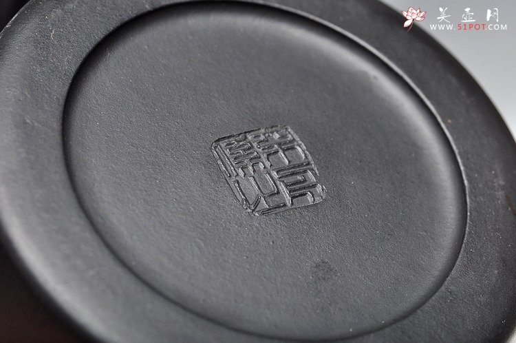 紫砂壶图片：王者归来 万阗阗最新全手力作 大亨德中 浑厚大气 - 宜兴紫砂壶网