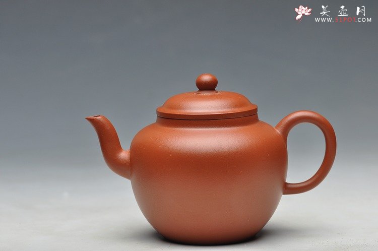 紫砂壶图片：线条流畅  亭亭玉立 全手恒圆 - 宜兴紫砂壶网