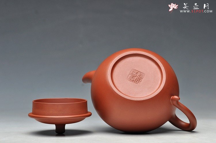 紫砂壶图片：曲峰最新作品 心灯 线条流畅 温润清雅 心思明亮如灯 - 宜兴紫砂壶网