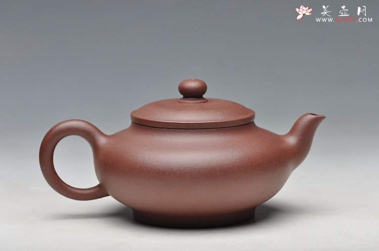 紫砂壶图片：线条流畅 实用小品 雅韵 - 宜兴紫砂壶网