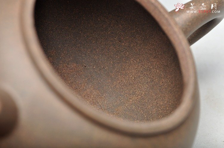 紫砂壶图片：拙朴古雅 传统耐品 杀茶利器 全手拙古 - 宜兴紫砂壶网