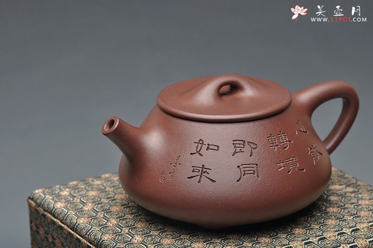 紫砂壶图片：墨生装饰 全手中石瓢 许国卫代表器形 - 宜兴紫砂壶网