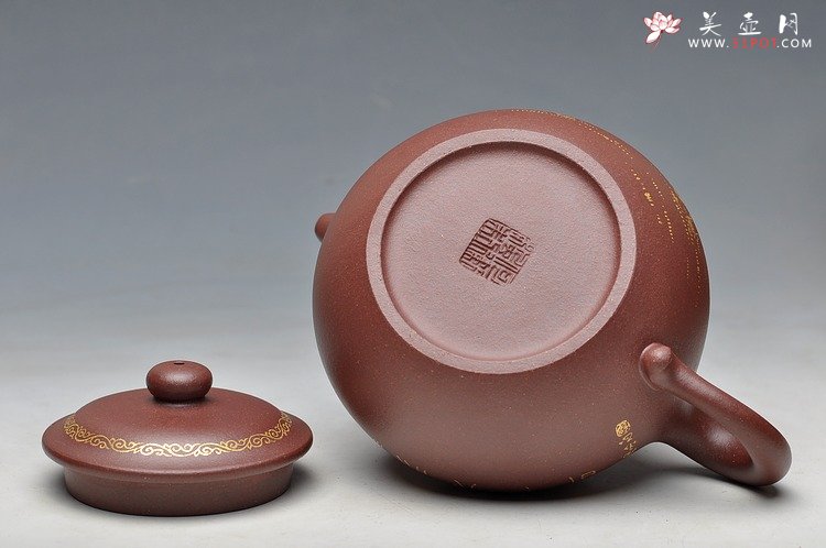 紫砂壶图片：描金装饰 饱满大气  全手大莲子 大品适合茶会 - 宜兴紫砂壶网