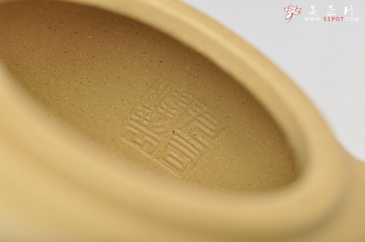 紫砂壶图片：矫健有力 素雅简练  全手井泉 - 宜兴紫砂壶网