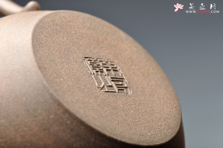 紫砂壶图片：拙朴古雅 传统耐品 杀茶利器 全手拙古 - 宜兴紫砂壶网