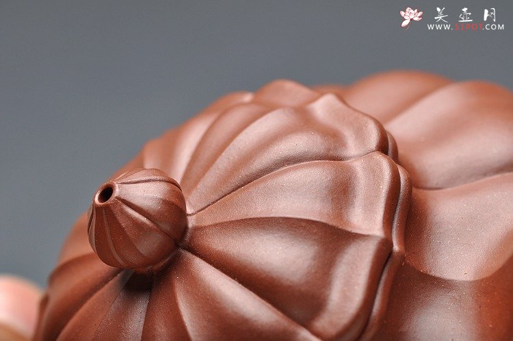 紫砂壶图片：线条流畅 清美之作 筋纹笑樱 - 宜兴紫砂壶网