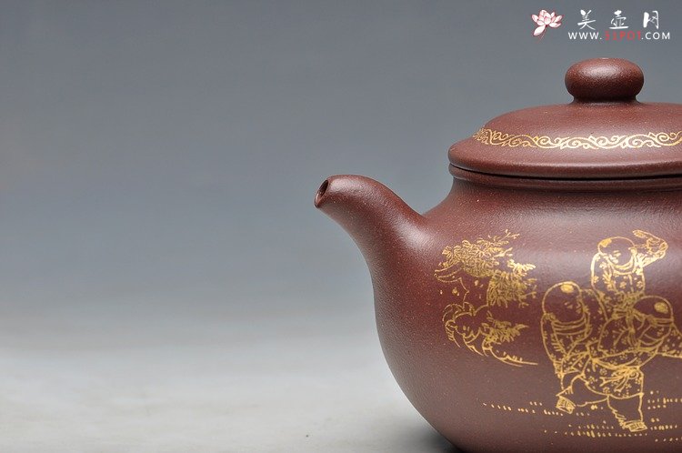 紫砂壶图片：描金装饰 饱满大气  全手大莲子 大品适合茶会 - 宜兴紫砂壶网