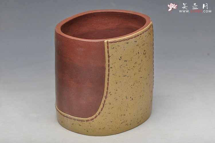 紫砂壶图片：听刚玩砂 全手工椭圆笔筒 蛮有味道滴~ - 宜兴紫砂壶网