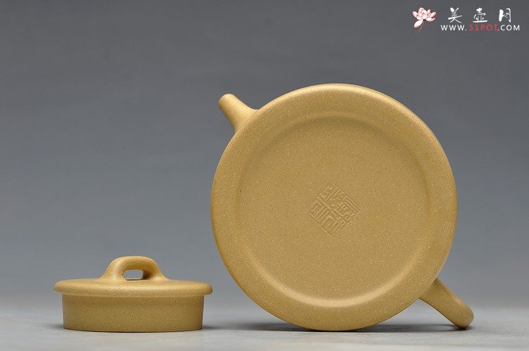 紫砂壶图片：矫健有力 素雅简练  全手井泉 - 宜兴紫砂壶网