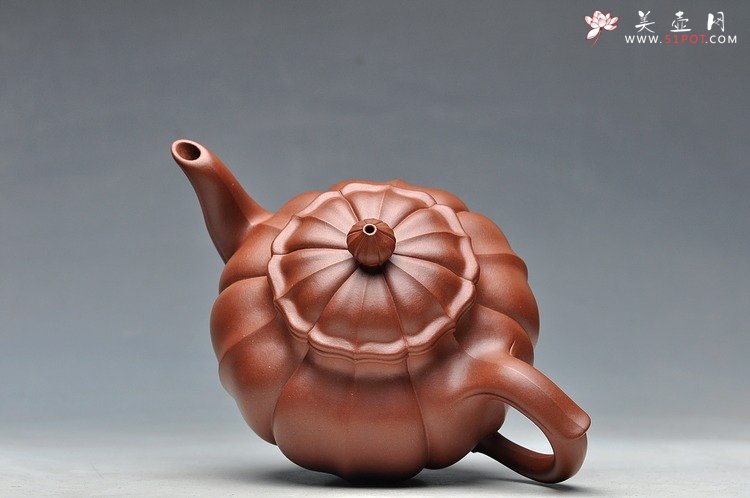 紫砂壶图片：线条流畅 清美之作 筋纹笑樱 - 宜兴紫砂壶网