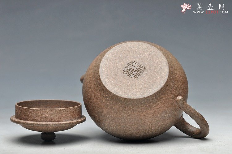 紫砂壶图片：拙朴古雅 传统耐品 杀茶利器 全手拙古 - 宜兴紫砂壶网