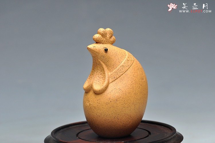 紫砂壶图片：大吉大利 精工细作 最新造型 - 宜兴紫砂壶网