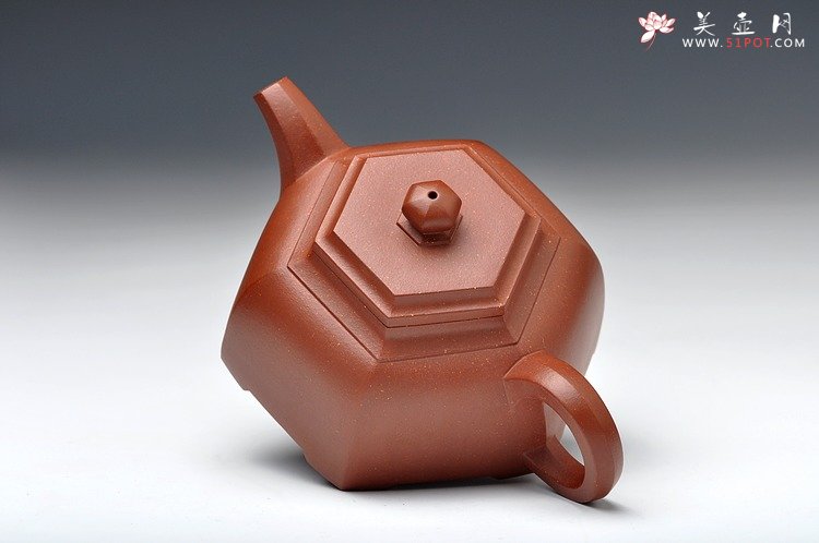 紫砂壶图片：古雅上流  许学军全手新品 顺六方 线条刚劲 - 宜兴紫砂壶网