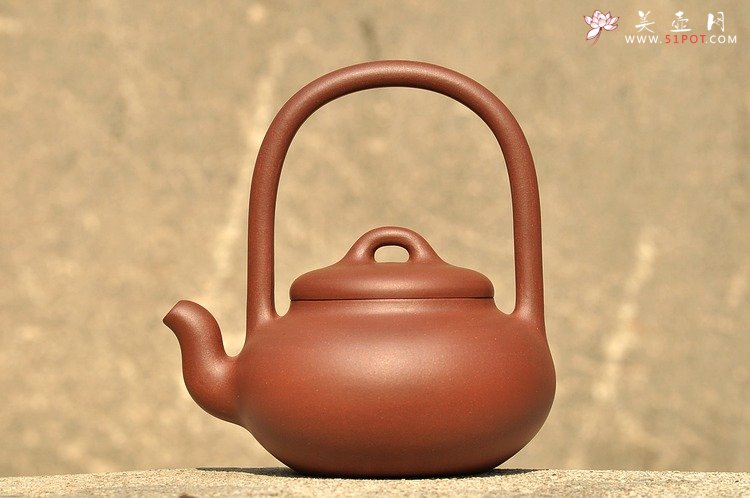 紫砂壶图片：圆圆满满 曼妙身姿 全手圆珠提梁 优质底槽青 - 宜兴紫砂壶网