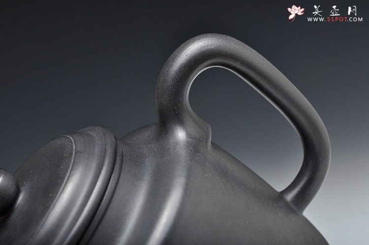 紫砂壶图片：万阗阗近作 气势雄壮全手精品剑流高德中 大亨遗韵 - 宜兴紫砂壶网
