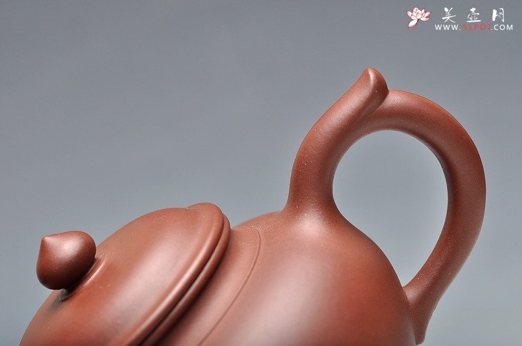 紫砂壶图片：泥色优雅 经典传承 顾派风格 紫泥全手笑樱 - 宜兴紫砂壶网