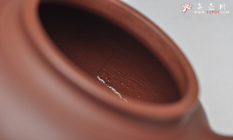 紫砂壶图片：泥色优雅 经典传承 顾派风格 紫泥全手笑樱 - 宜兴紫砂壶网