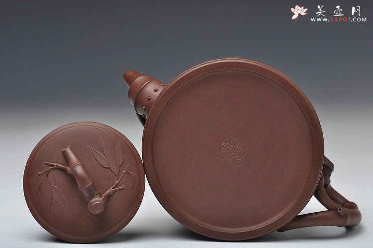 紫砂壶图片：方圆堂实力派 许嘉年 全手一段竹 - 宜兴紫砂壶网