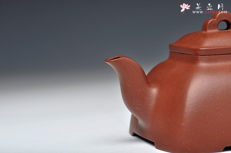 紫砂壶图片：全手工拍打成型 难度极高 精工大气 大觚棱 泥料温润 - 宜兴紫砂壶网