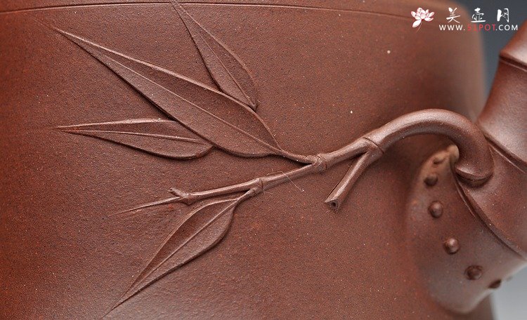 紫砂壶图片：方圆堂实力派 许嘉年 全手一段竹 - 宜兴紫砂壶网