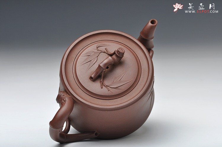 紫砂壶图片：方圆堂实力派 许嘉年 全手一段竹 - 宜兴紫砂壶网