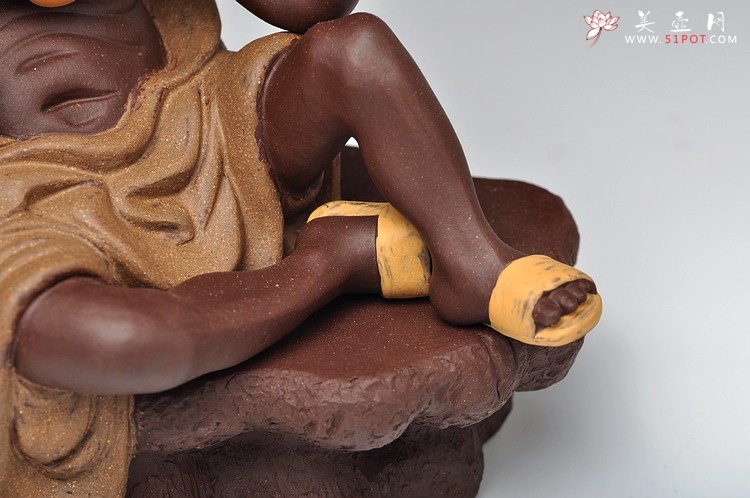 紫砂壶图片：拯危济困 救死扶弱 彰善惩恶 活佛济公 - 宜兴紫砂壶网