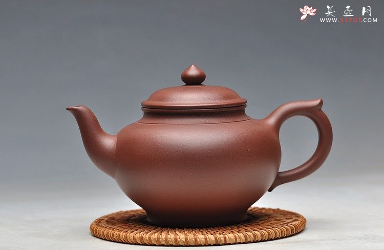 紫砂壶图片：泥色优雅 经典传承 顾派风格 紫泥全手笑樱 - 宜兴紫砂壶网