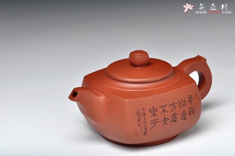 紫砂壶图片：有朋自远方来不亦乐乎  方圆 品茗待客 - 宜兴紫砂壶网