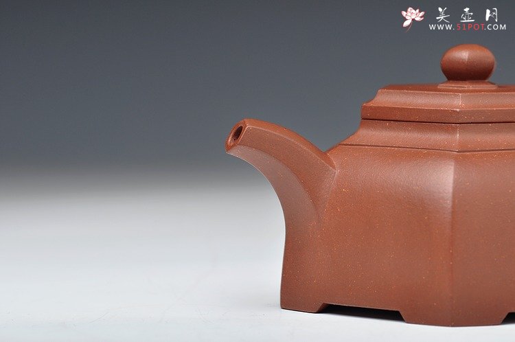 紫砂壶图片：古雅上流  许学军全手新品 顺六方 线条刚劲 - 宜兴紫砂壶网