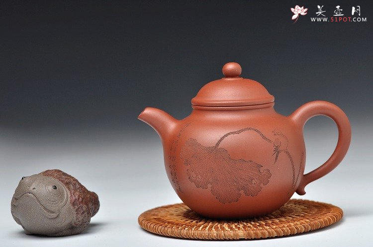 紫砂壶图片：清水泥 秋水 王翔荷叶鸟 亭亭玉立 - 宜兴紫砂壶网