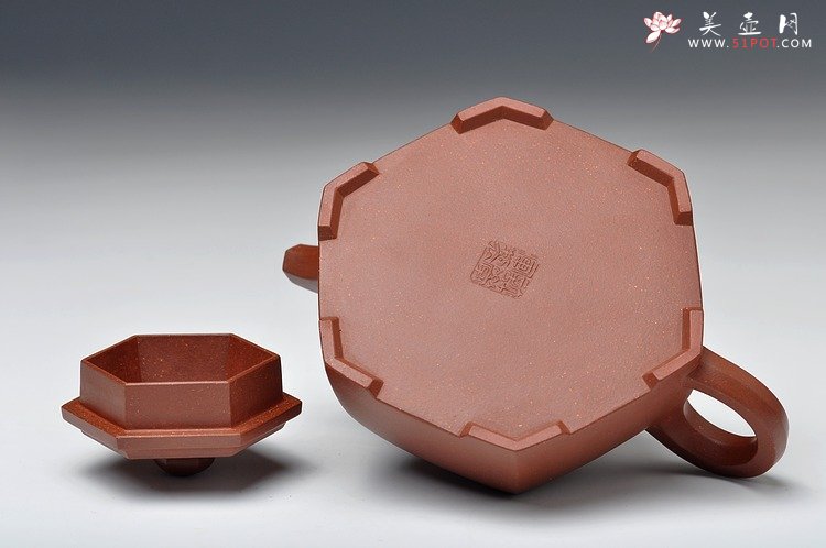 紫砂壶图片：古雅上流  许学军全手新品 顺六方 线条刚劲 - 宜兴紫砂壶网