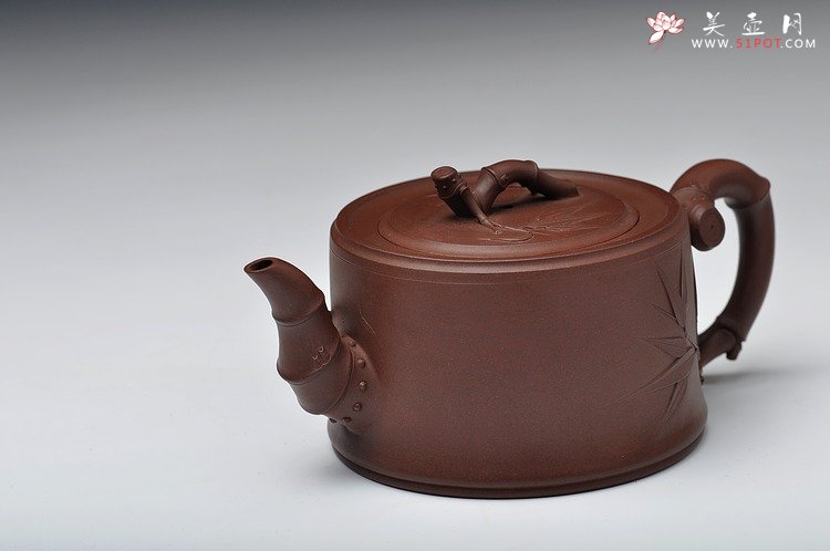 紫砂壶图片：方圆堂实力派 许嘉年 全手一段竹 - 宜兴紫砂壶网