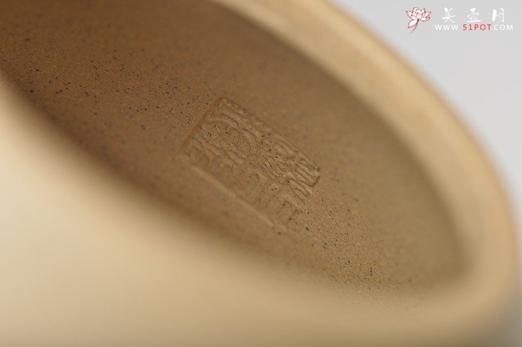 紫砂壶图片：素雅文气 全手子冶石瓢 谭华斌装饰 - 宜兴紫砂壶网