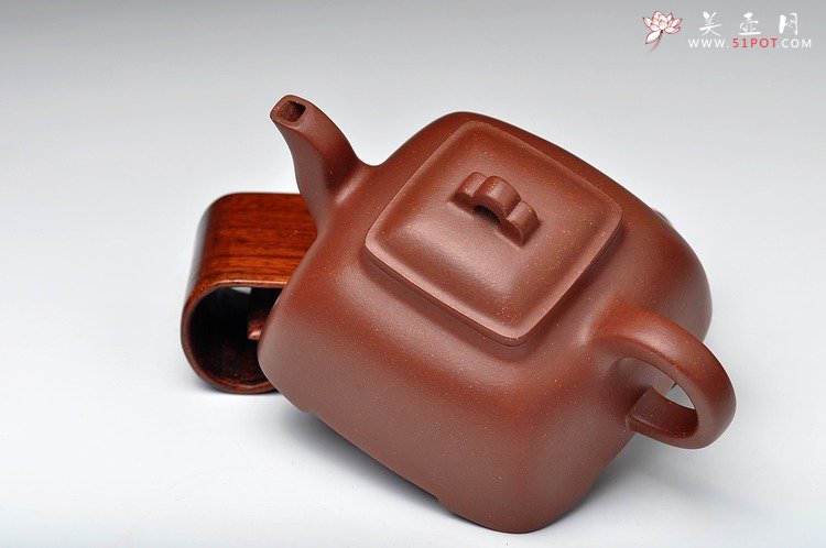 紫砂壶图片：全手工拍打成型 难度极高 精工大气 大觚棱 泥料温润 - 宜兴紫砂壶网