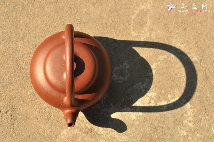 紫砂壶图片：圆圆满满 曼妙身姿 全手圆珠提梁 优质底槽青 - 宜兴紫砂壶网