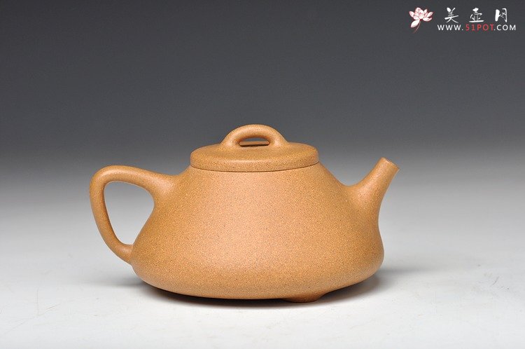 紫砂壶图片：双节特惠之五彩段泥石瓢 骨肉均挺 器形周正 - 宜兴紫砂壶网