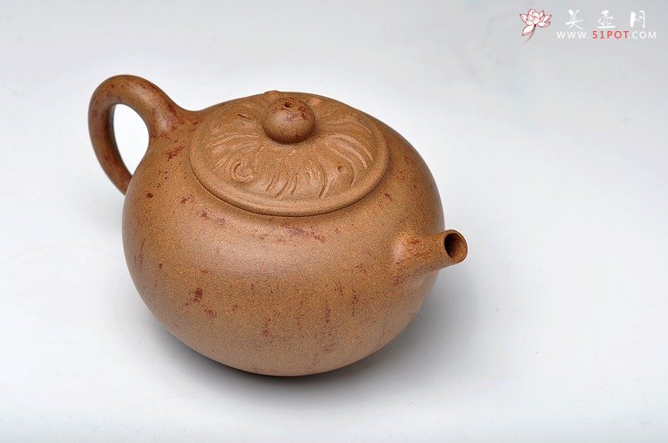 紫砂壶图片：砂美 型美  全手贡珠 蔡岩峰新作 炮管一捺底 - 宜兴紫砂壶网