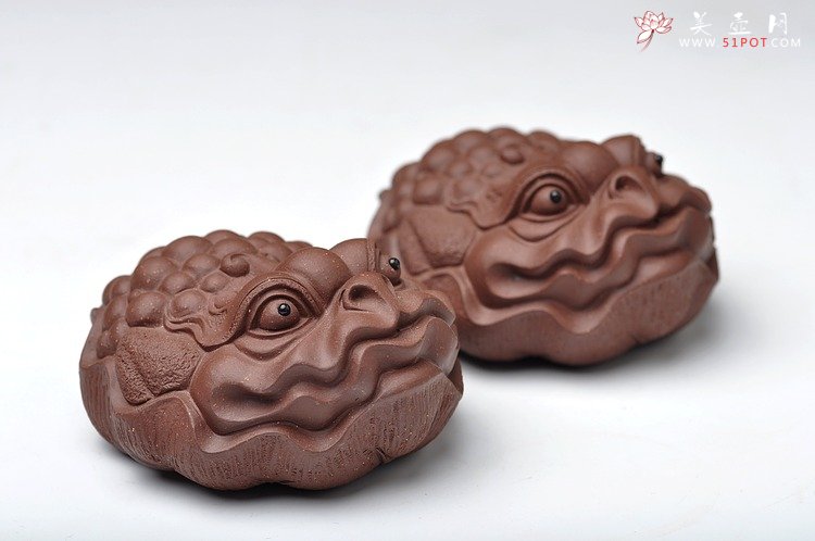 紫砂壶图片：和气生财 金蟾 栩栩如生 - 宜兴紫砂壶网