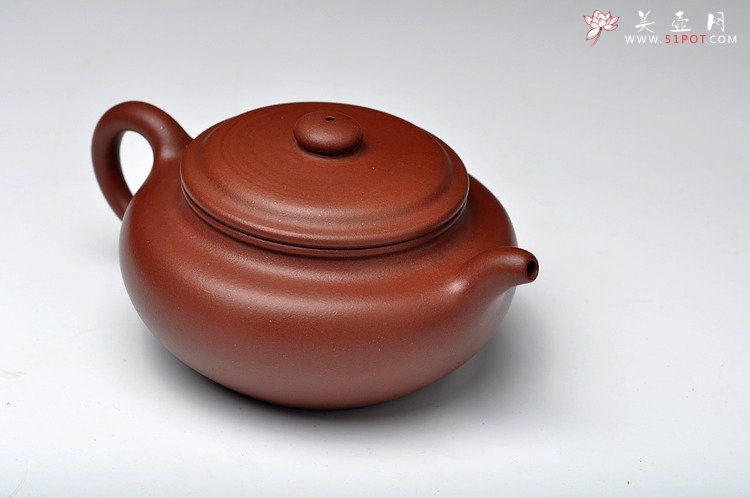 紫砂壶图片：气势挺拔 饱满流畅 精工 全手工大仿古 - 宜兴紫砂壶网