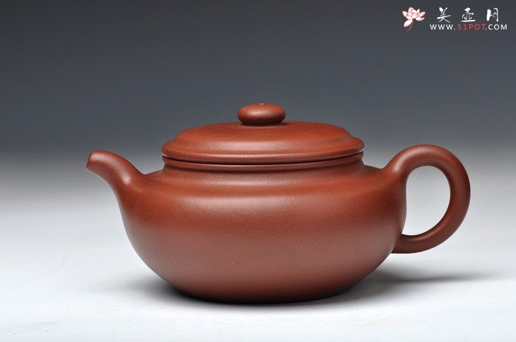 紫砂壶图片：气势挺拔 饱满流畅 精工 全手工大仿古 - 宜兴紫砂壶网