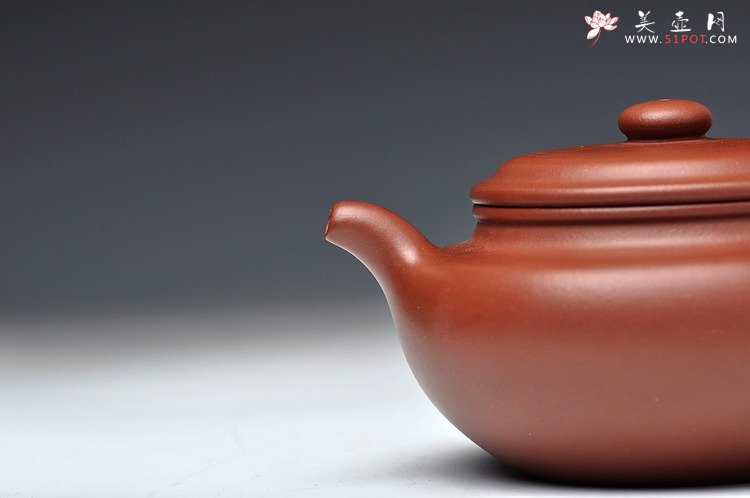 紫砂壶图片：气势挺拔 饱满流畅 精工 全手工大仿古 - 宜兴紫砂壶网