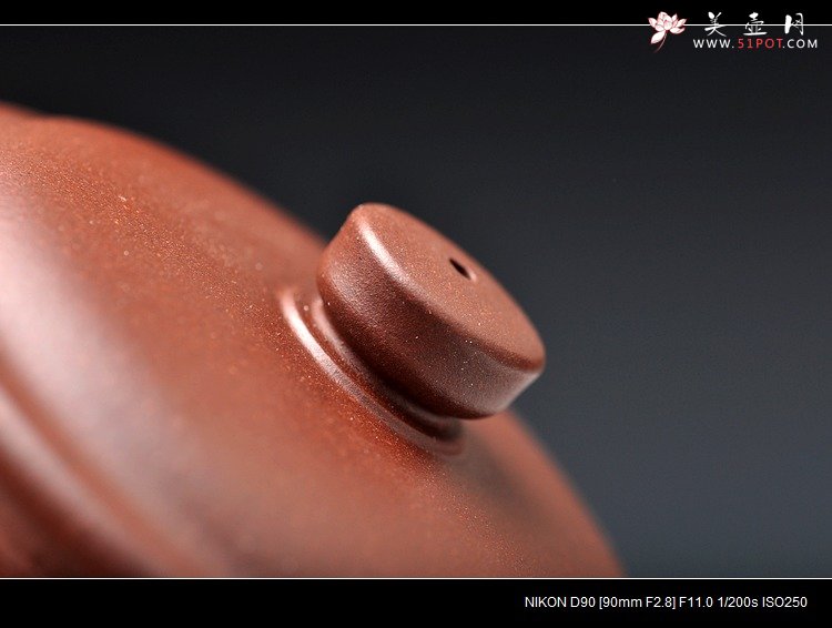 紫砂壶图片：砂料迷人 稳重而优雅 精品 全手玉锺 - 宜兴紫砂壶网