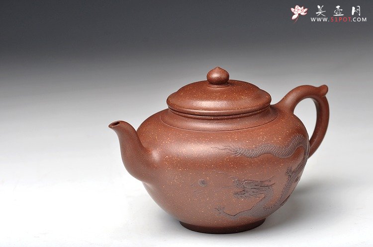 紫砂壶图片：大气浑厚 送礼精品 全手堆龙笑樱 - 宜兴紫砂壶网